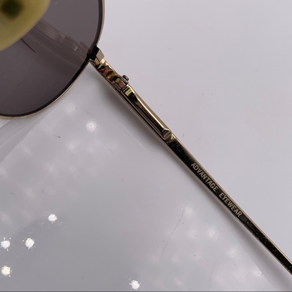 Vintage Advantage Eyewear Gold Aviator Sunglassws - Picture 6 of 7